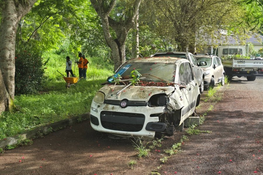 Campagne de recensement et d'enl&egrave;vements de v&eacute;hicules hors d'usage (VHU) au Gosier