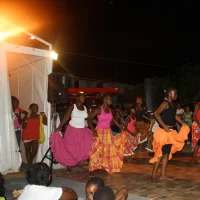 Les danseuses de KAMODJAKA