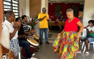 On bèl jouné kréyòl pou gloriyé kilti é lang an nou !