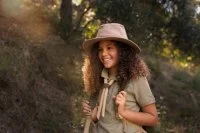 Scouts et guides : partage de la Lumière