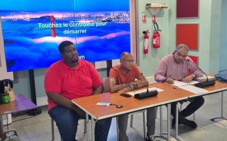 Les directions réunies autour du maire Michel HOTIN pour une première rencontre stratégique