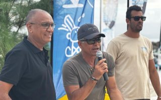 Coupe du monde de windsurf 2025 : Remise de trophées par le Maire du Gosier
