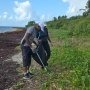 Clean ton quartier : une opération environnementale pour nettoyer la plage des Salines