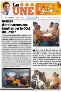 Remise d'ordinateurs aux familles par le CCAS du Gosier
