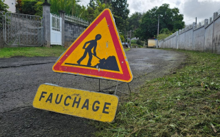 Travaux de fauchage pour un cadre de vie préservé