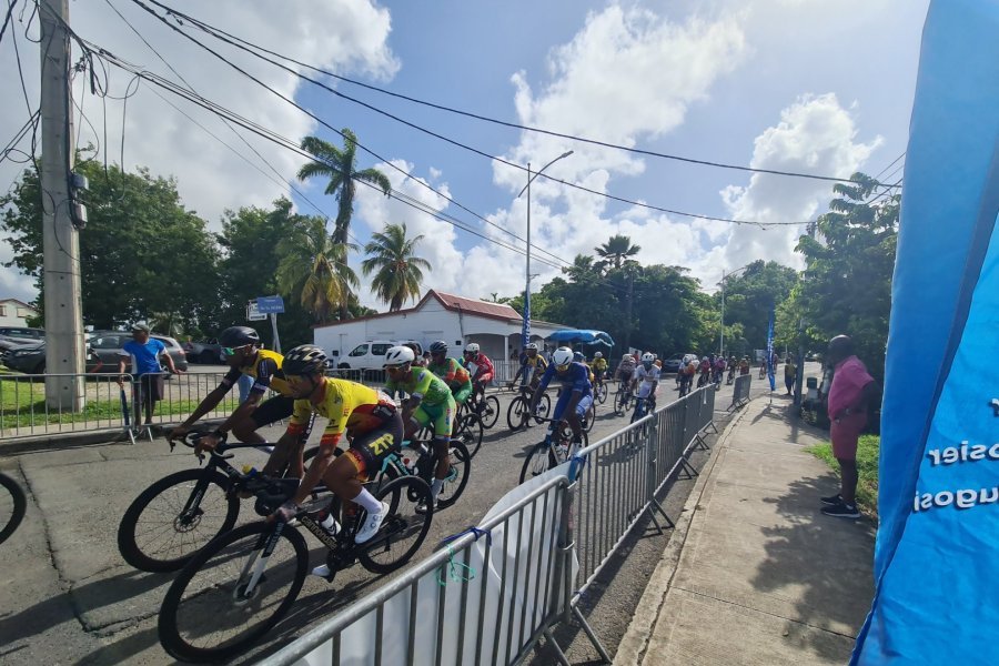 Arrêté n°2025-261 DAJ Réglementant la circulation et le stationnement à l'occasion manifestation cycliste “Les 20 tours de Périnet” de l'association Espoir du Sud, le dimanche 21 sept 2025
