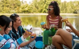  Ti jouné pozé dozé avec l'association Tikanno