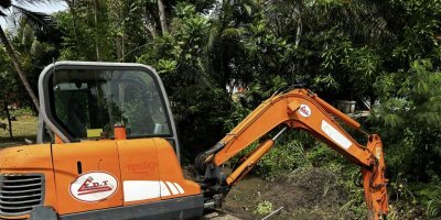 Travaux de nettoyage des canaux de Belle-Plaine par la CARL