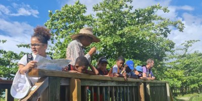 Eco-balade et découverte de la Poudrière pour les écoliers du Gosier