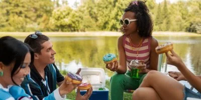  Ti jouné pozé dozé avec l'association Tikanno